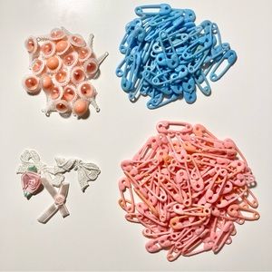 3/$25! 173 PCS PLASTIC PINK/BLUE BABY DIAPER PIN DECORATIONS + 4 BONUS APPLIQUÉS